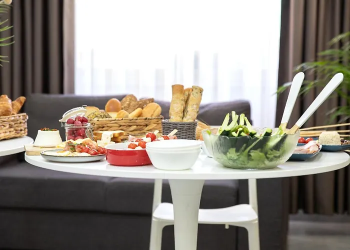 Noah מלון רימיני